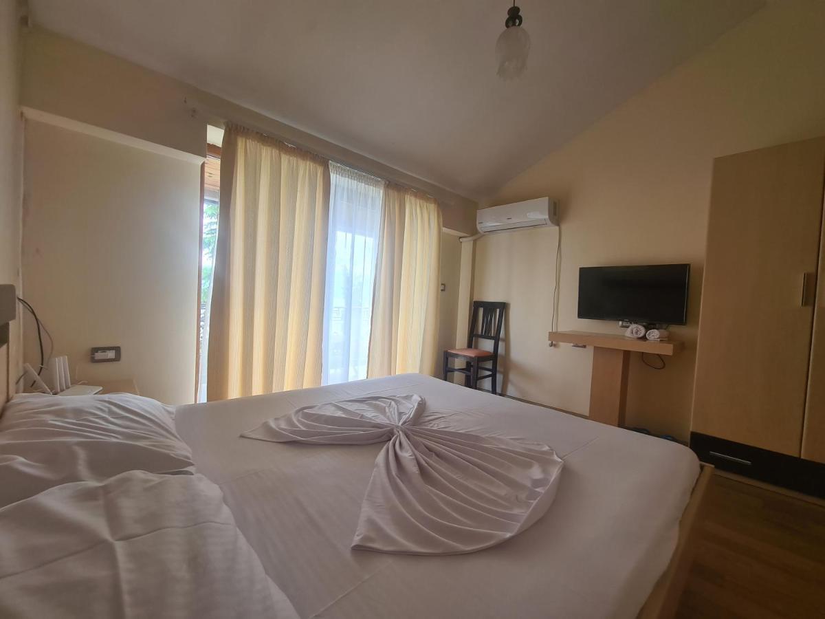 Hotel Kukesi Lini 外观 照片