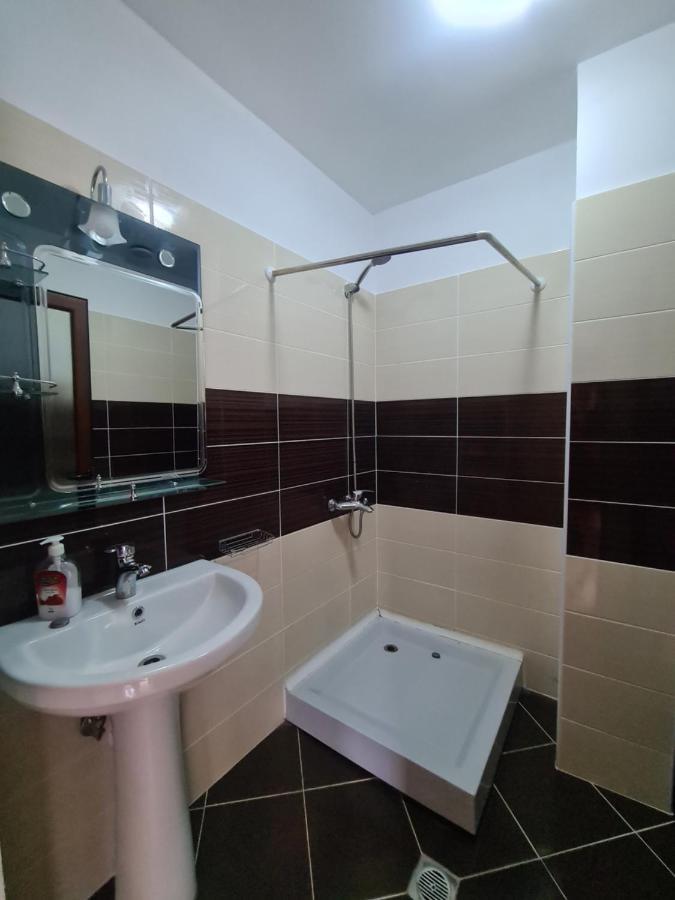 Hotel Kukesi Lini 外观 照片