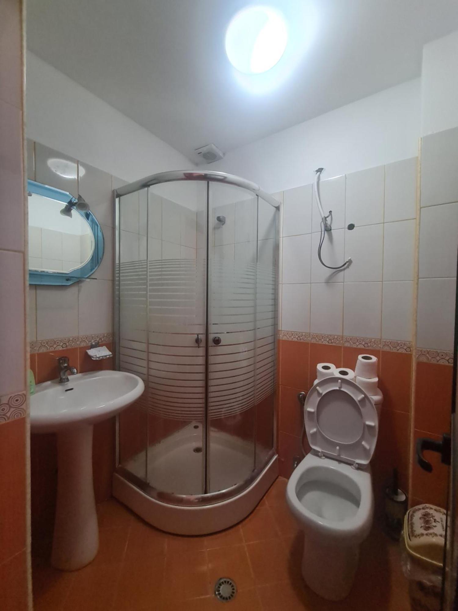 Hotel Kukesi Lini 外观 照片