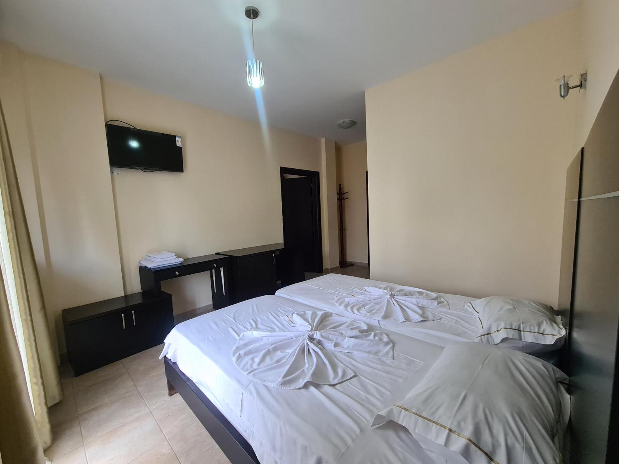 Hotel Kukesi Lini 外观 照片